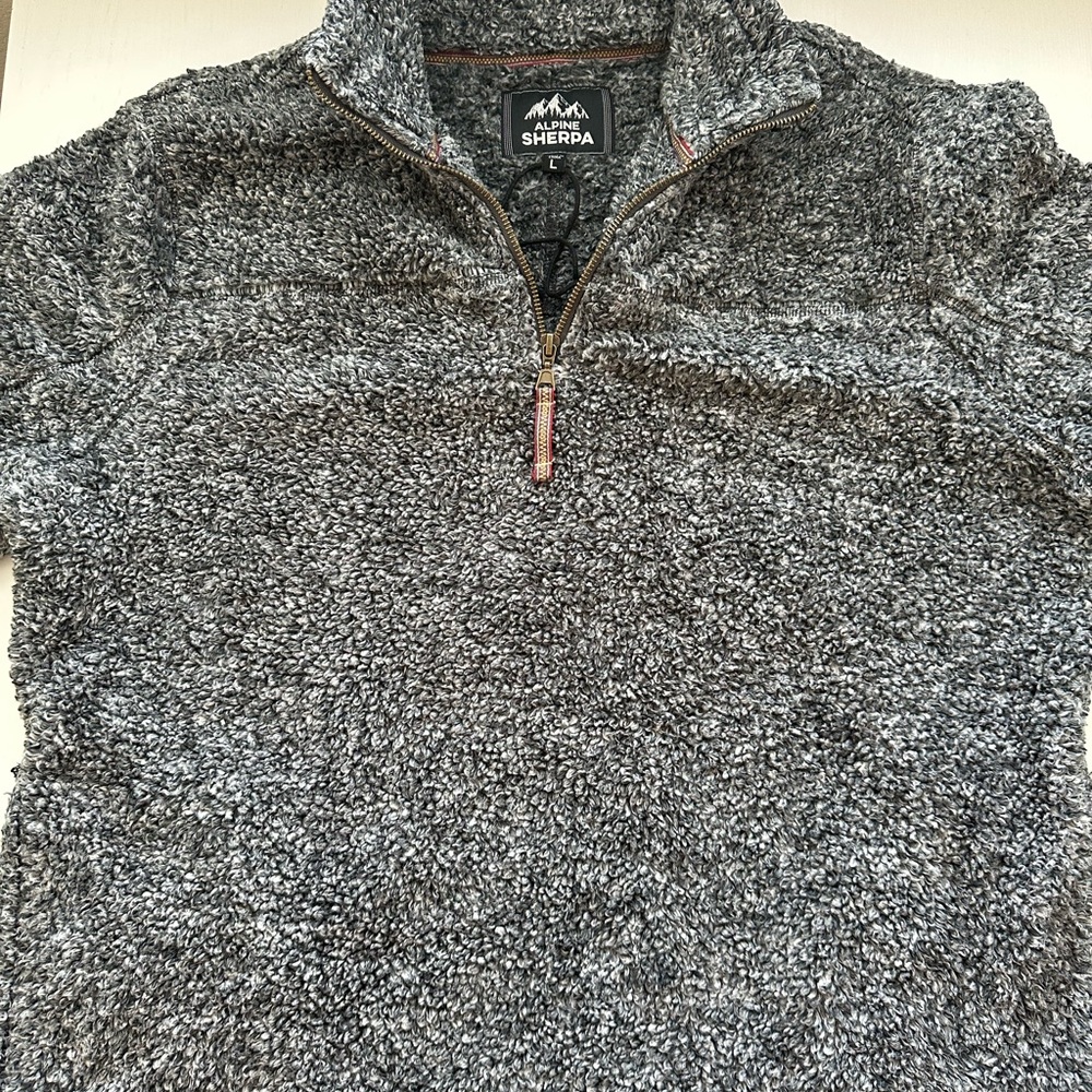 ALPINE SHERPA Unisex Grey Pullover